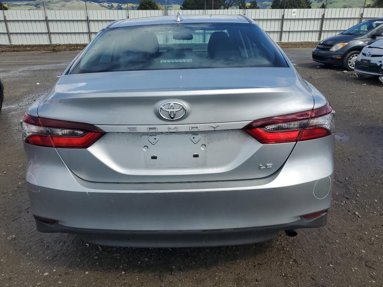 2023 TOYOTA CAMRY LE - Фото 6