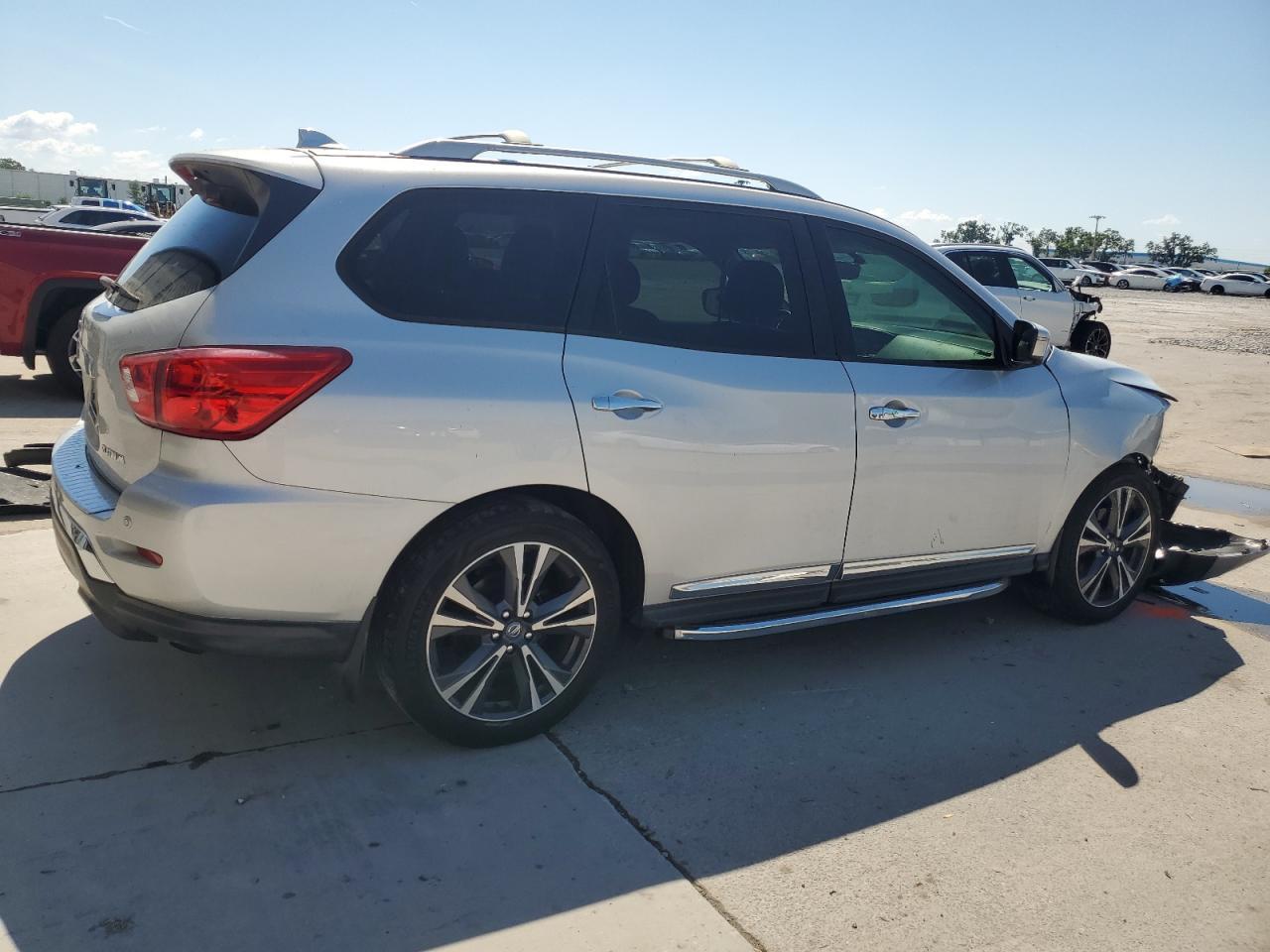 2019 NISSAN PATHFINDER - Фото 3