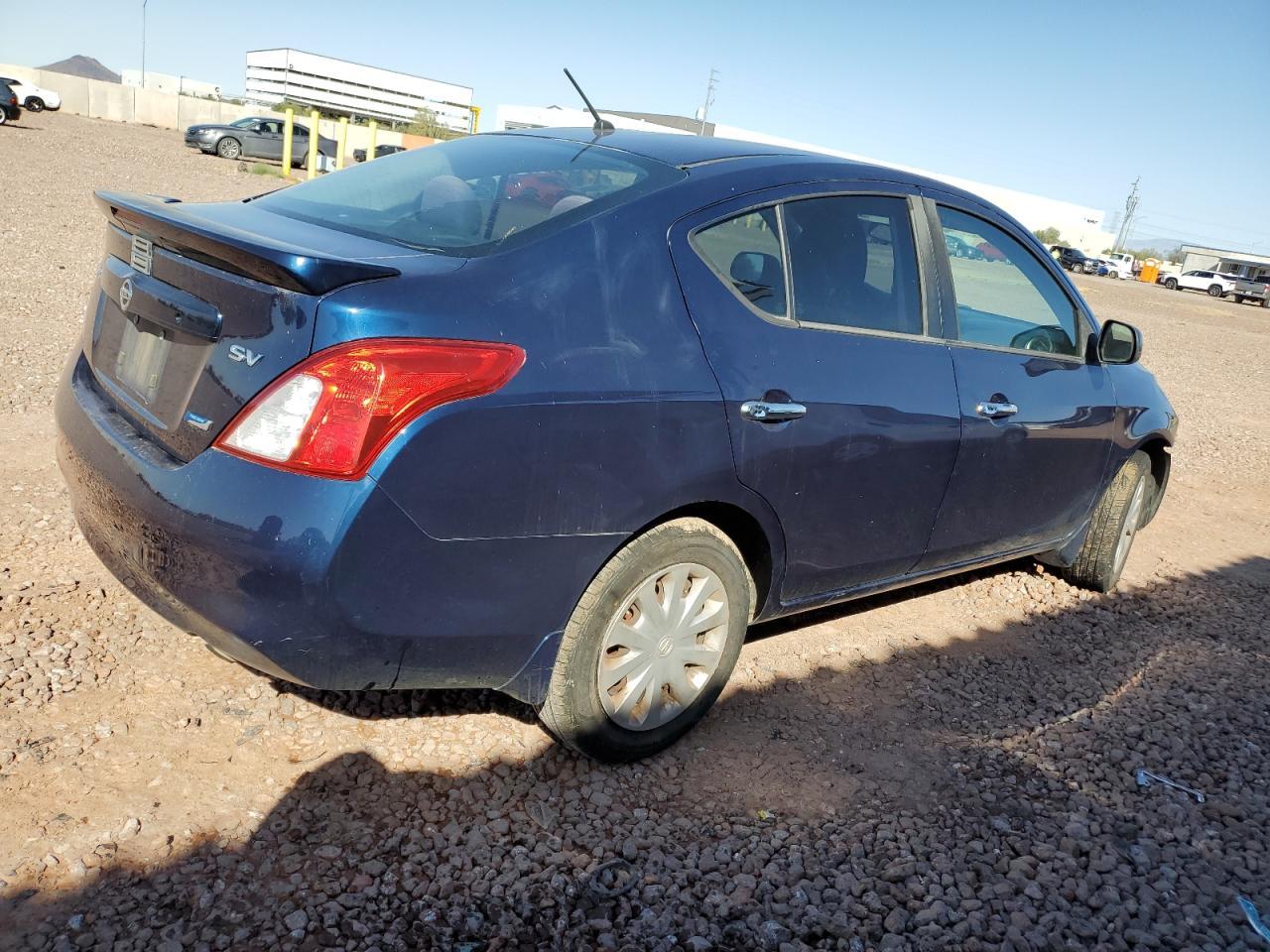 2014 NISSAN VERSA S - Фото 3