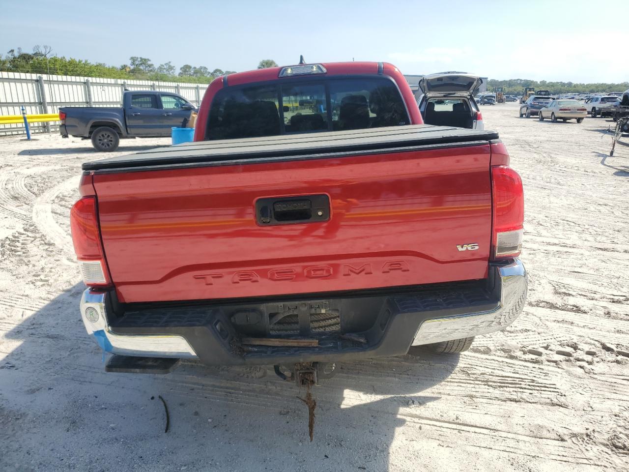2016 TOYOTA TACOMA DOU - Image 6