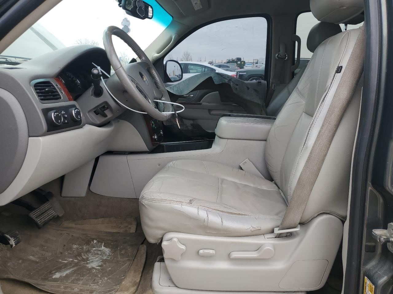 2011 CHEVROLET TAHOE K150 - Фото 7