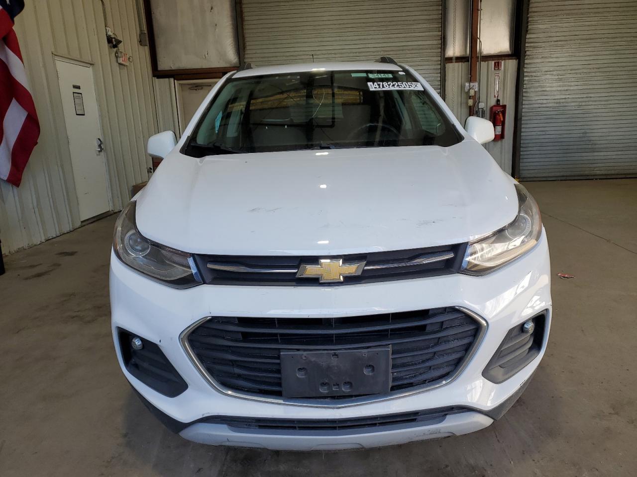 2019 CHEVROLET TRAX 1LT - Image 5