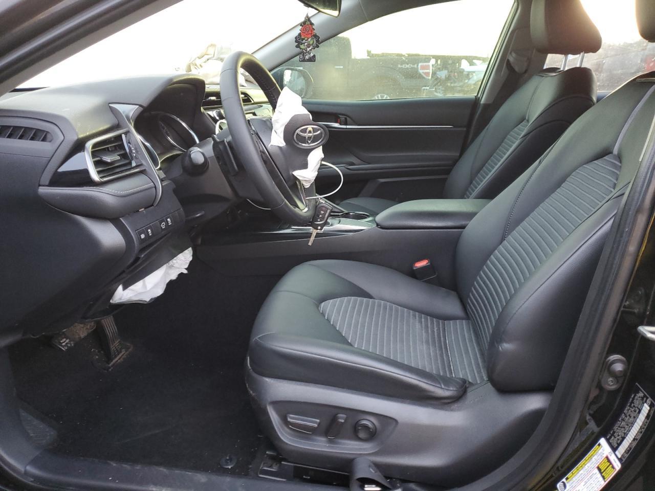 2020 TOYOTA CAMRY SE - Image 7