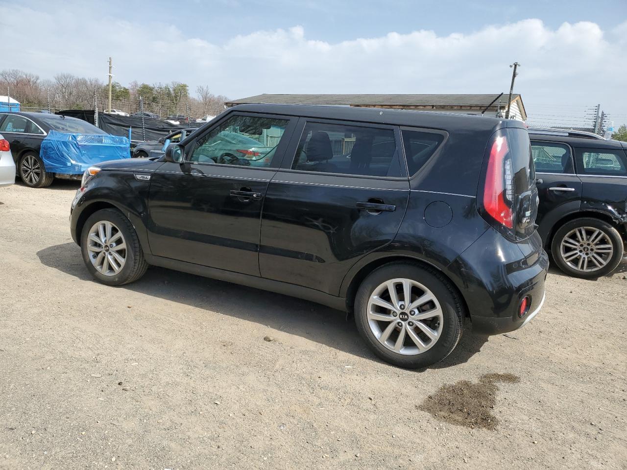2019 KIA SOUL + - Image 2