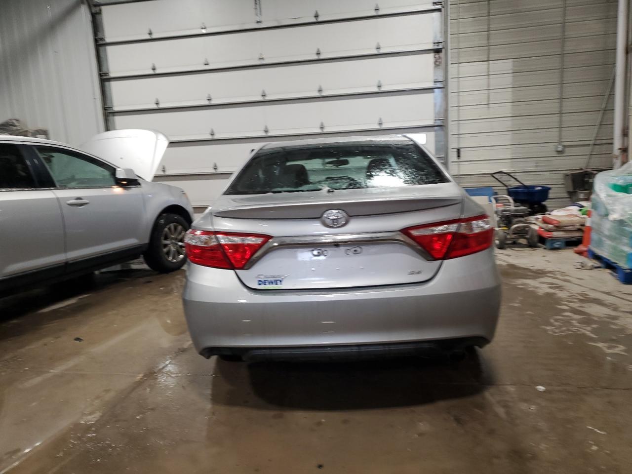 2017 TOYOTA CAMRY LE - Фото 6