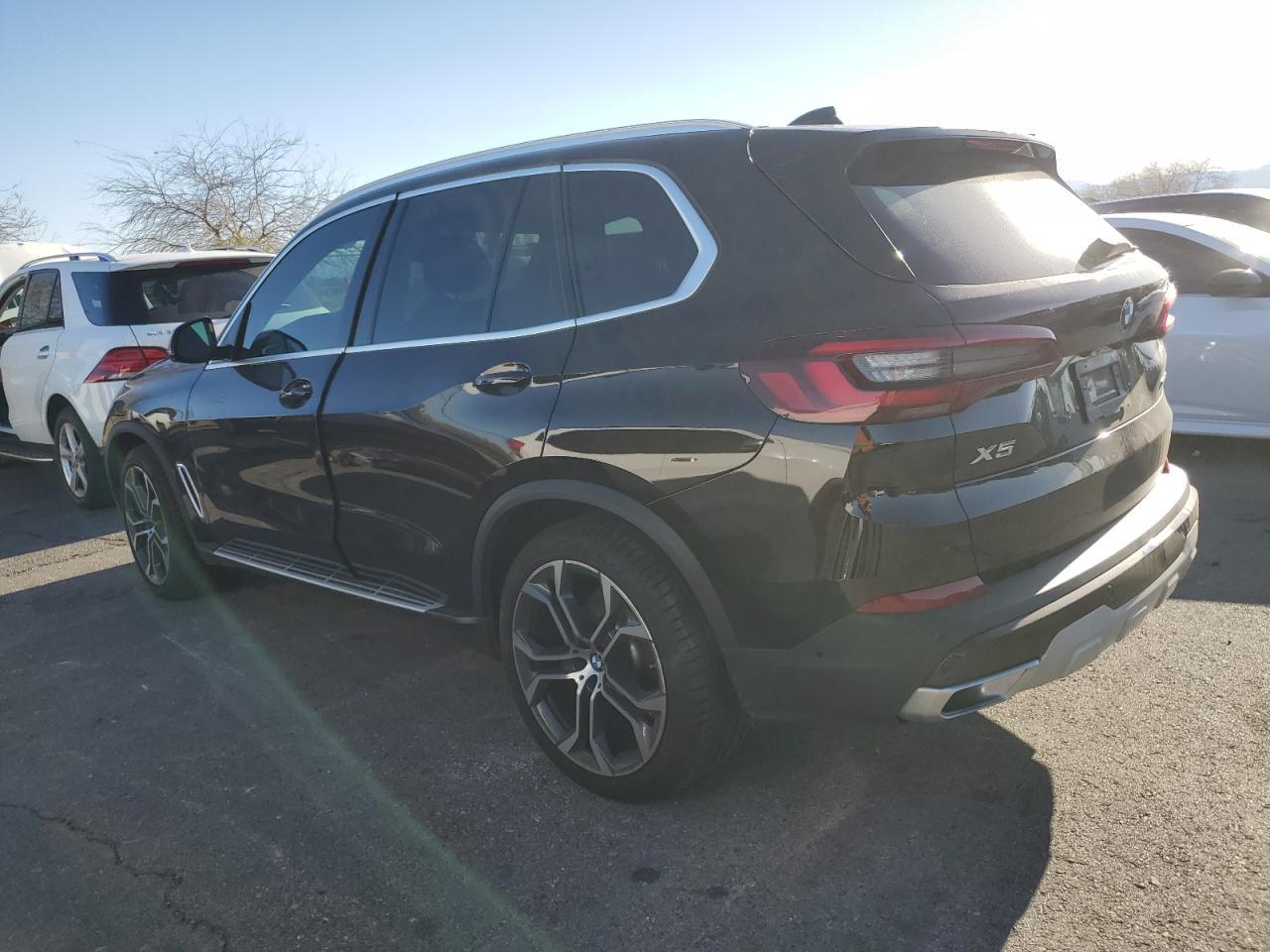 2023 BMW X5 XDRIVE4 - Image 2