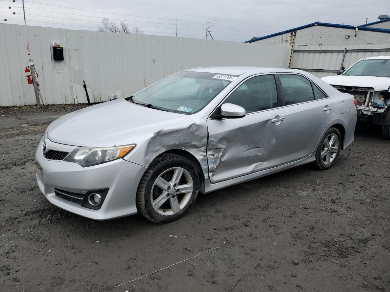 2013 TOYOTA CAMRY L