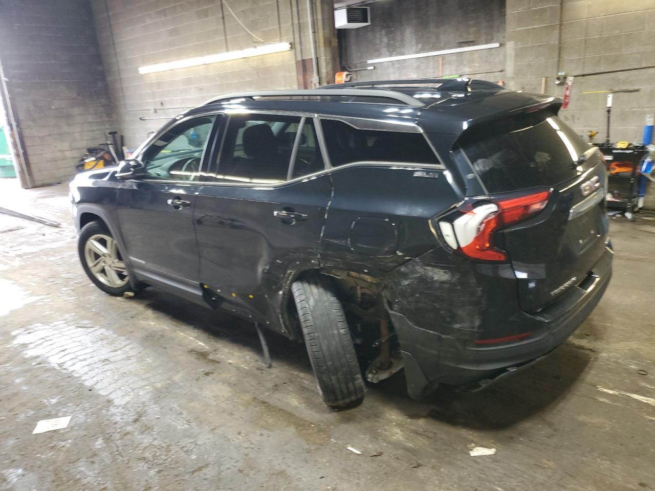 2018 GMC TERRAIN SL - Image 2