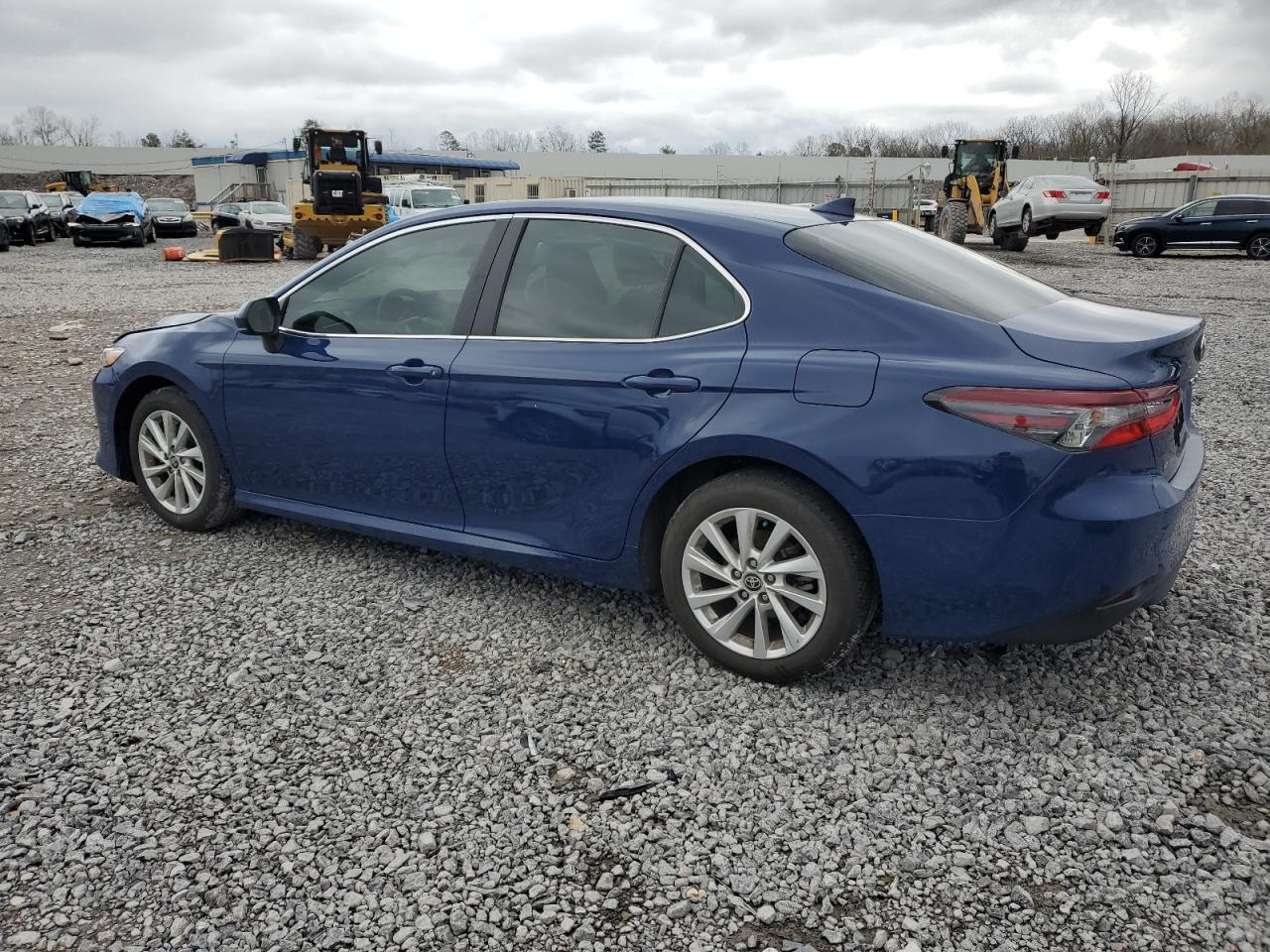 2024 TOYOTA CAMRY LE - Фото 2