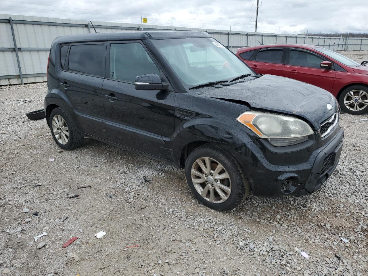 2013 KIA SOUL + - Image 4