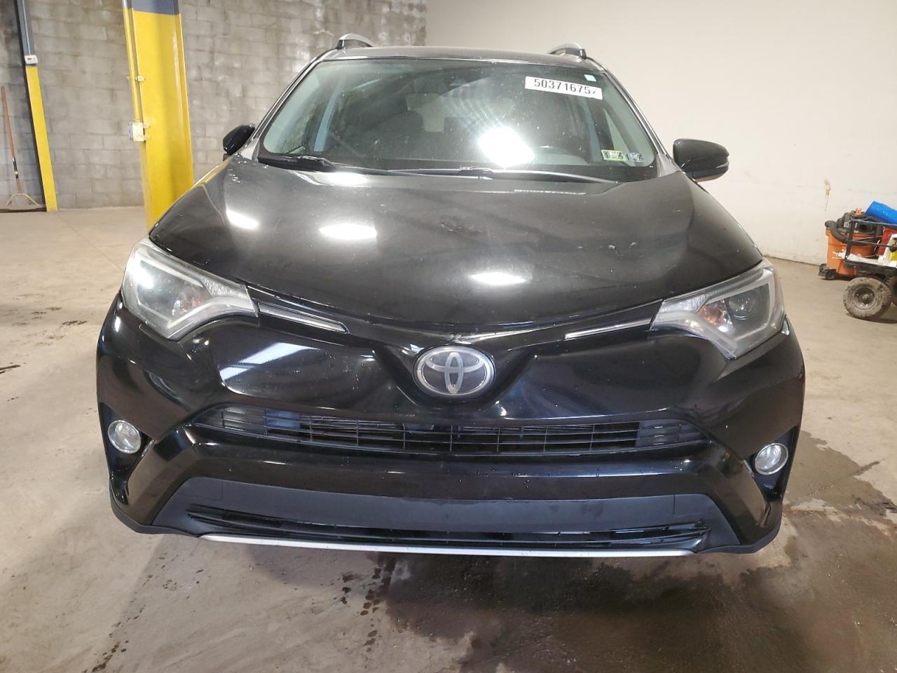 2017 TOYOTA RAV4 XLE - Image 5