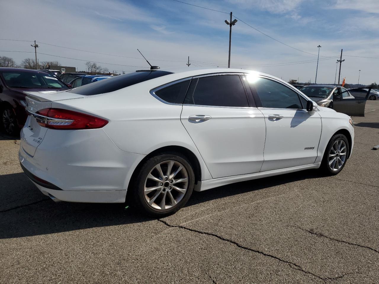 2017 FORD FUSION SE - Фото 3