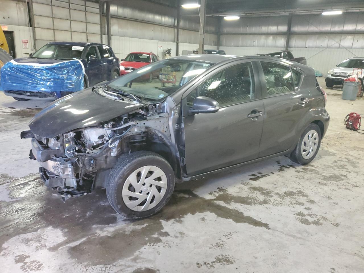 2016 TOYOTA PRIUS C