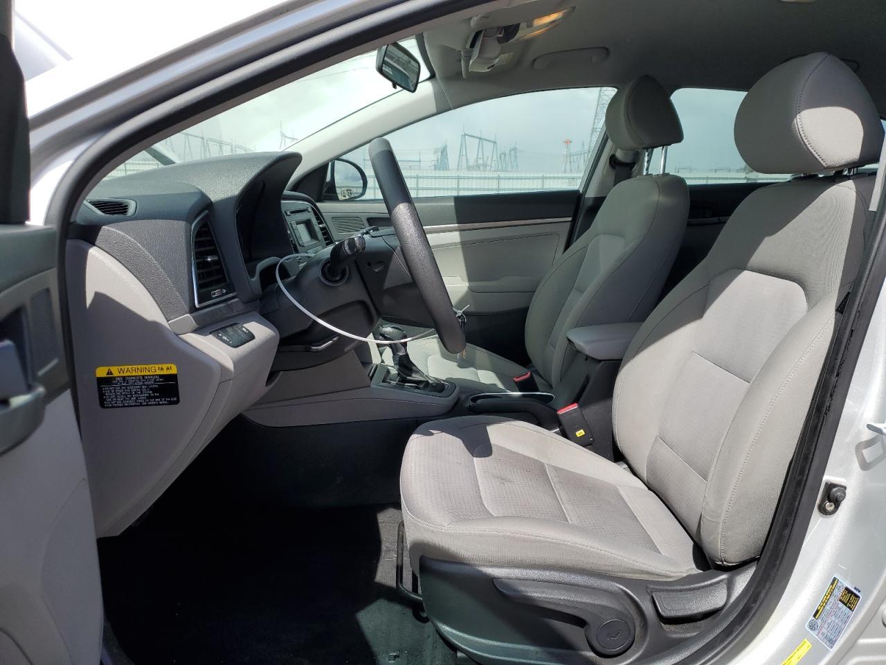 2017 HYUNDAI ELANTRA SE - Фото 7