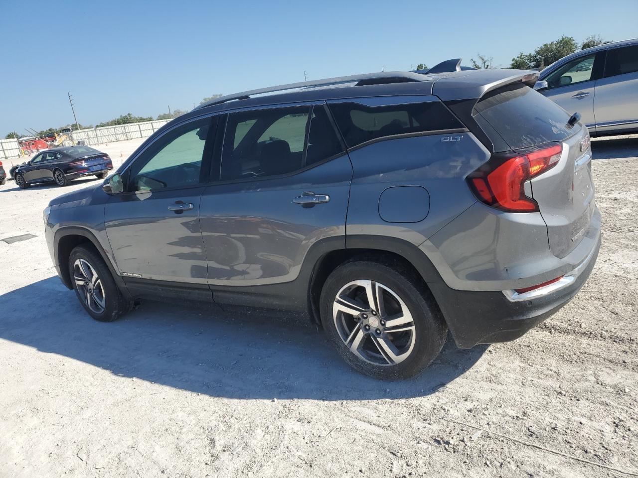 2018 GMC TERRAIN SL - Фото 2