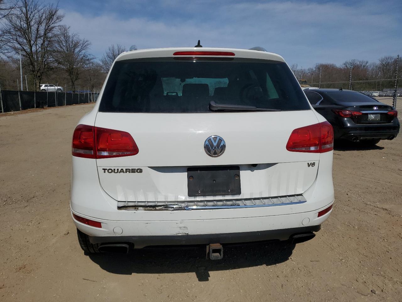 2012 VOLKSWAGEN TOUAREG V6 - Фото 6