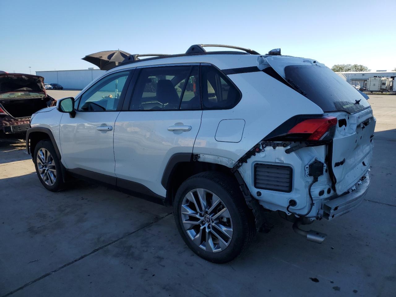 2022 TOYOTA RAV4 XLE P - Image 2