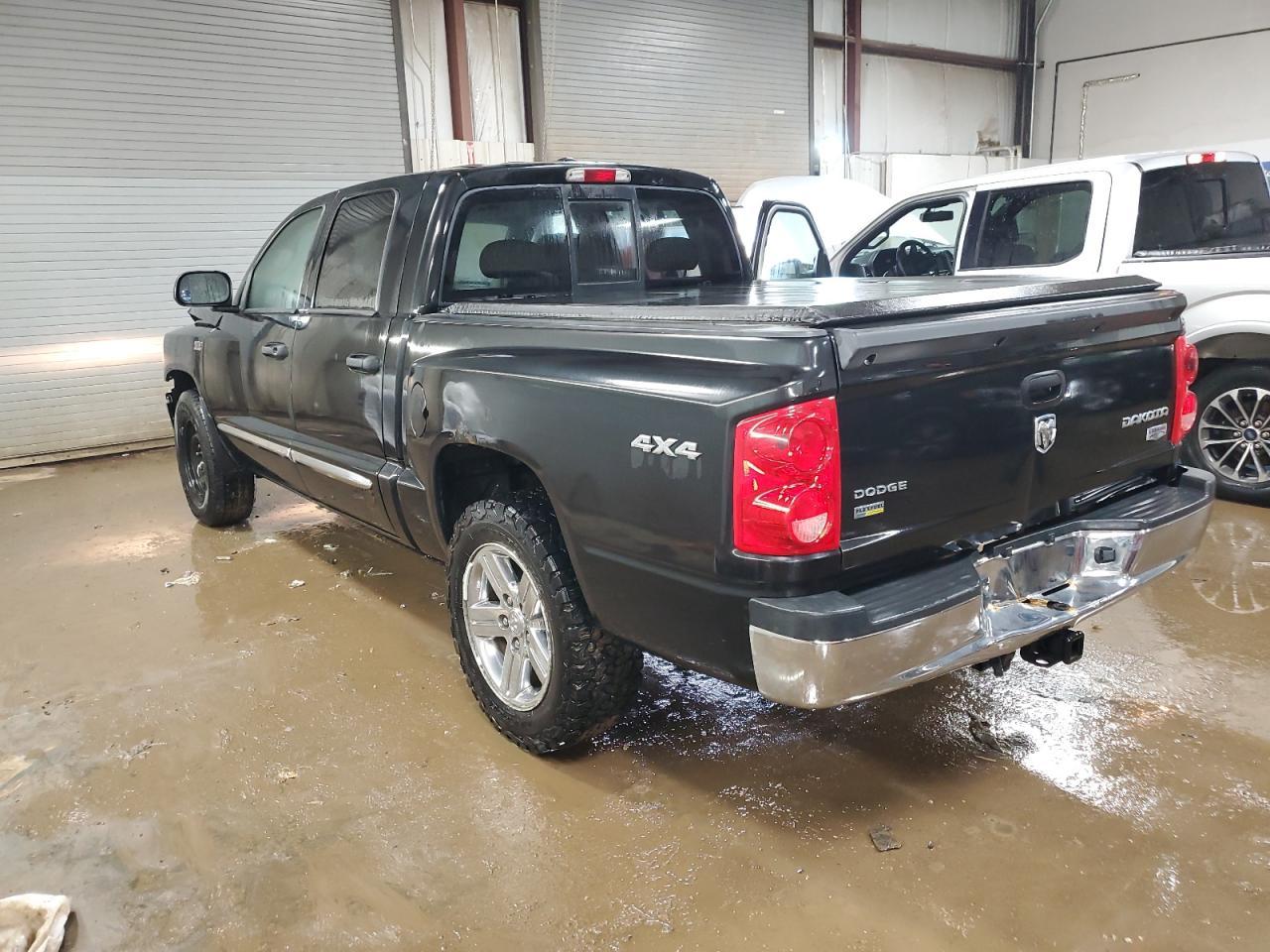 2011 DODGE DAKOTA LAR - Фото 2