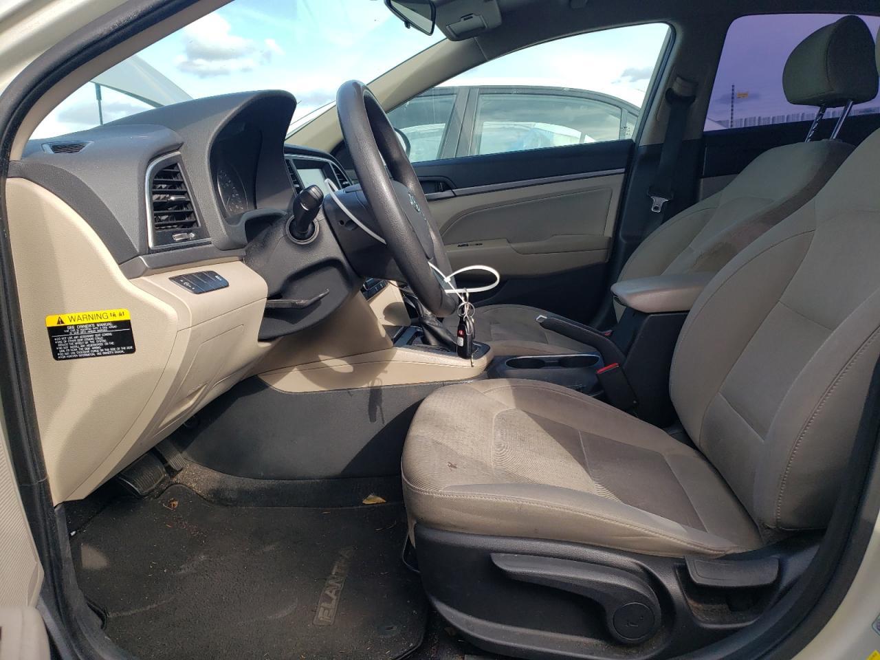 2017 HYUNDAI ELANTRA SE - Фото 7