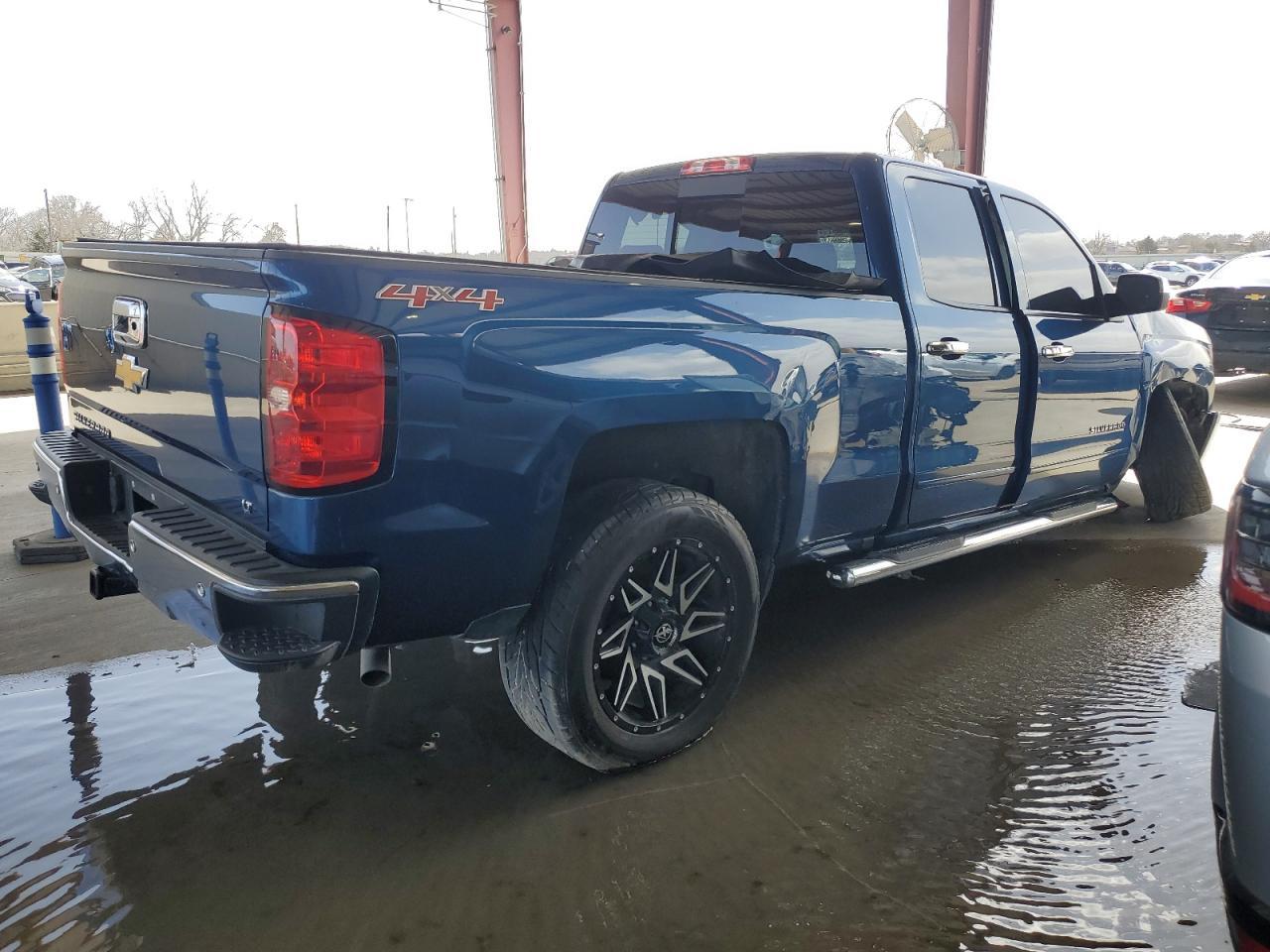 2017 CHEVROLET SILVERADO - Image 3