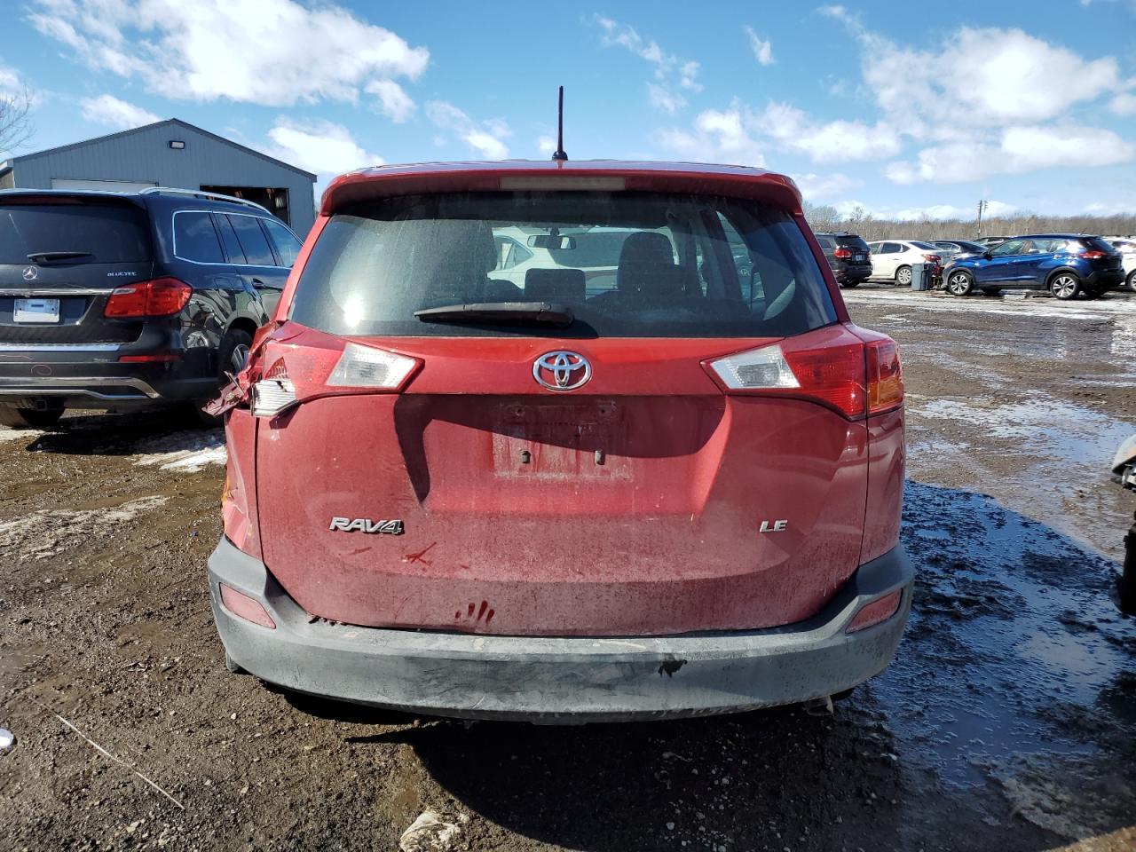 2015 TOYOTA RAV4 LE - Фото 6