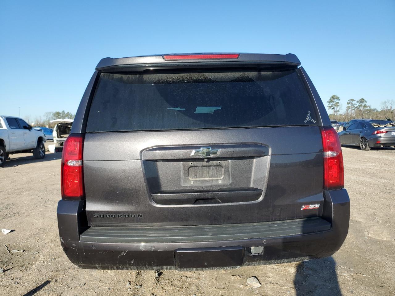 2017 CHEVROLET SUBURBAN K - Фото 6