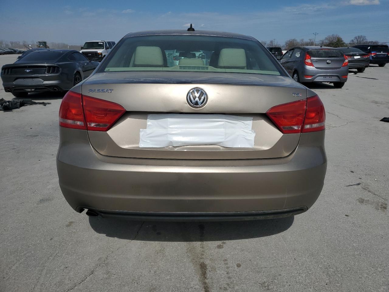 2015 VOLKSWAGEN PASSAT S - Фото 6