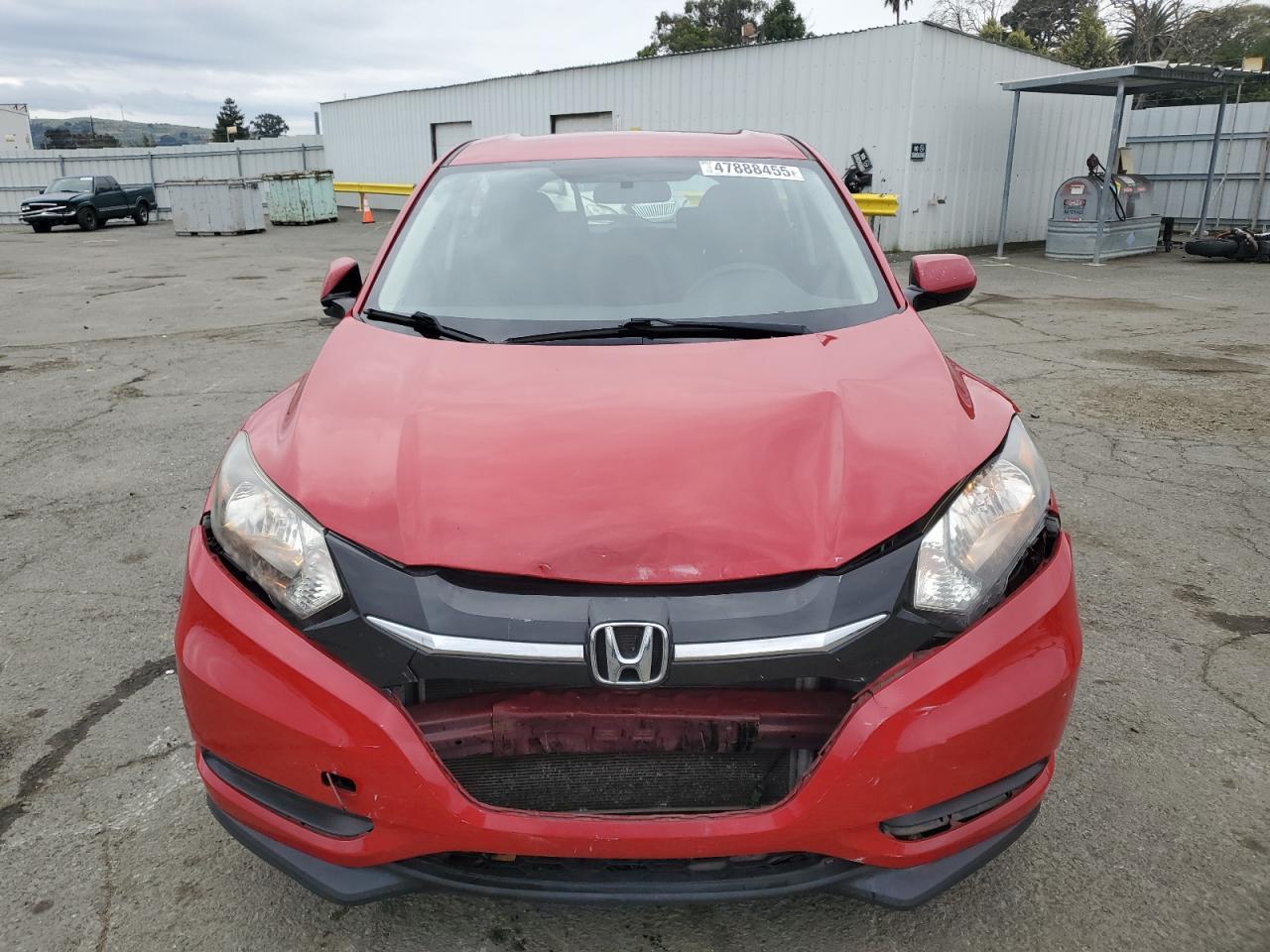 2018 HONDA HR-V LX - Image 5