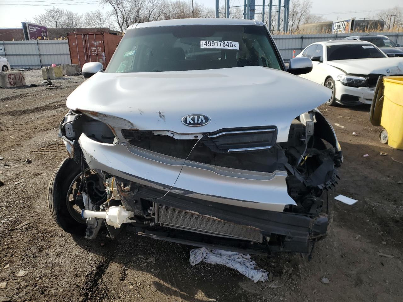 2017 KIA SOUL + - Image 5