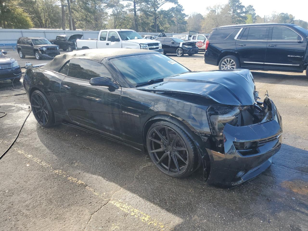 2015 CHEVROLET CAMARO LT - Image 4