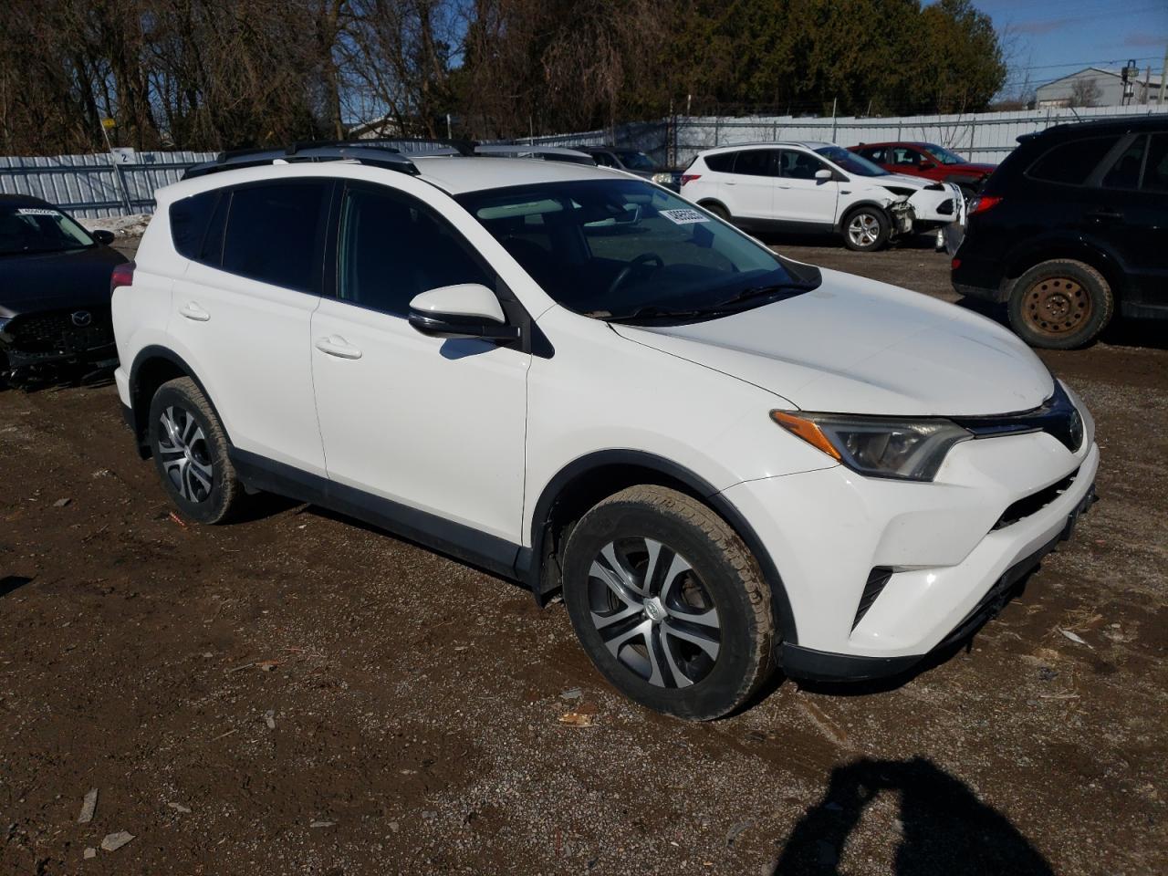 2017 TOYOTA RAV4 LE - Image 4
