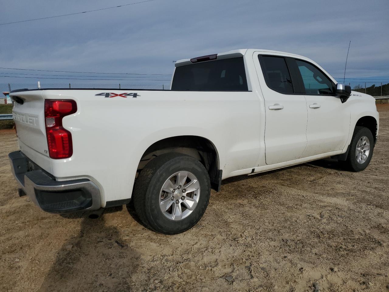 2020 CHEVROLET SILVERADO - Фото 3