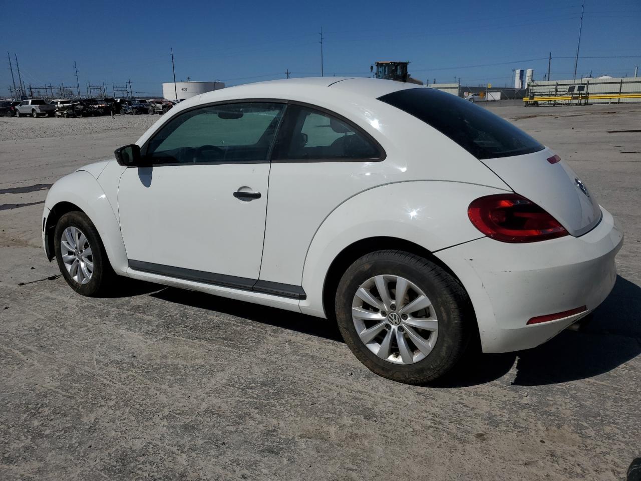 2015 VOLKSWAGEN BEETLE 1.8 - Фото 2