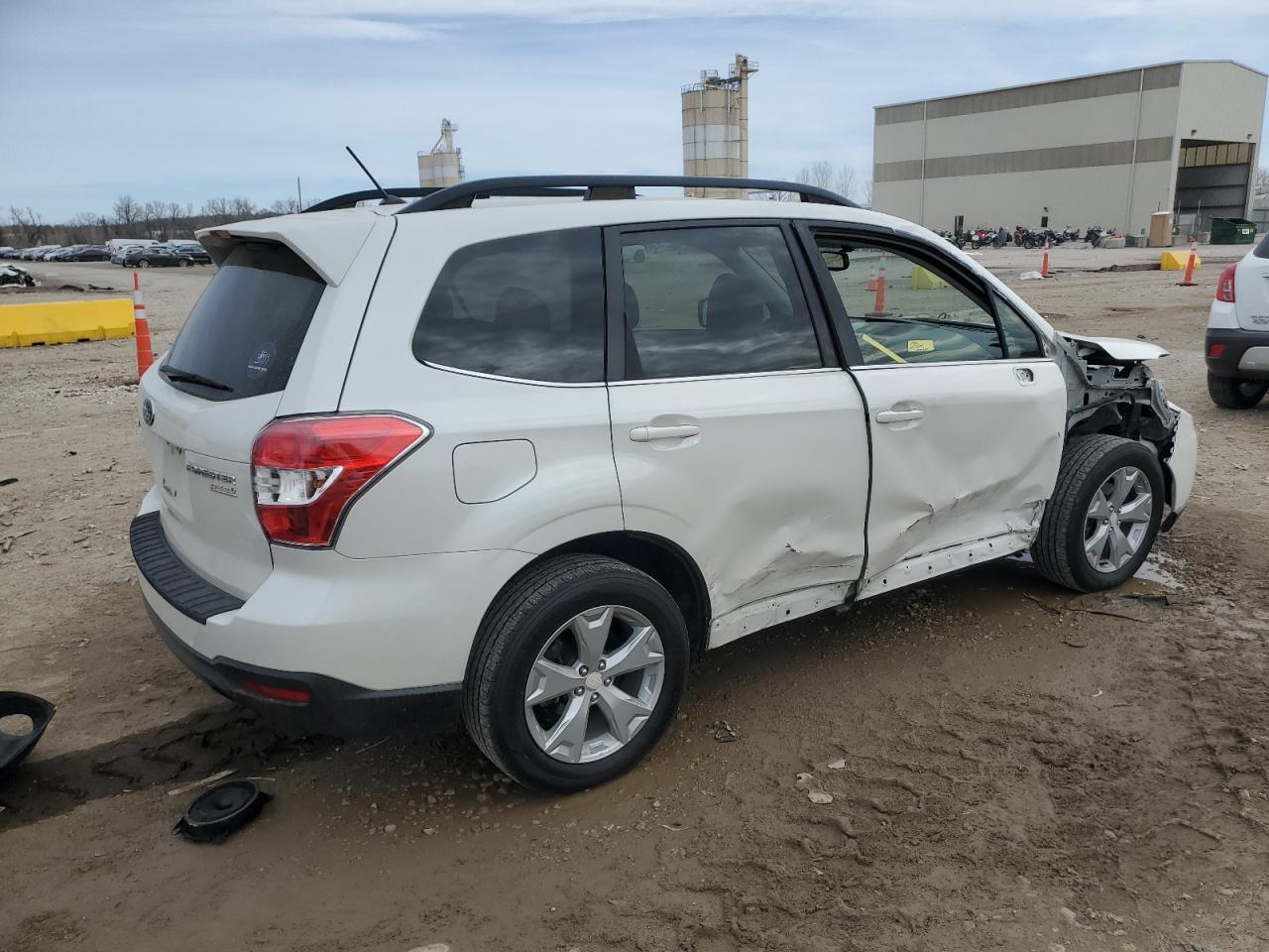 2015 SUBARU FORESTER 2 - Фото 3
