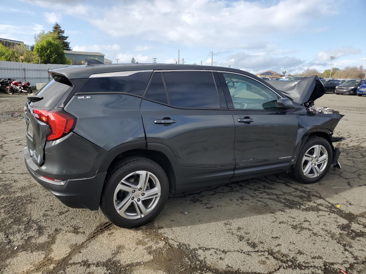 2018 GMC TERRAIN SL - Image 3