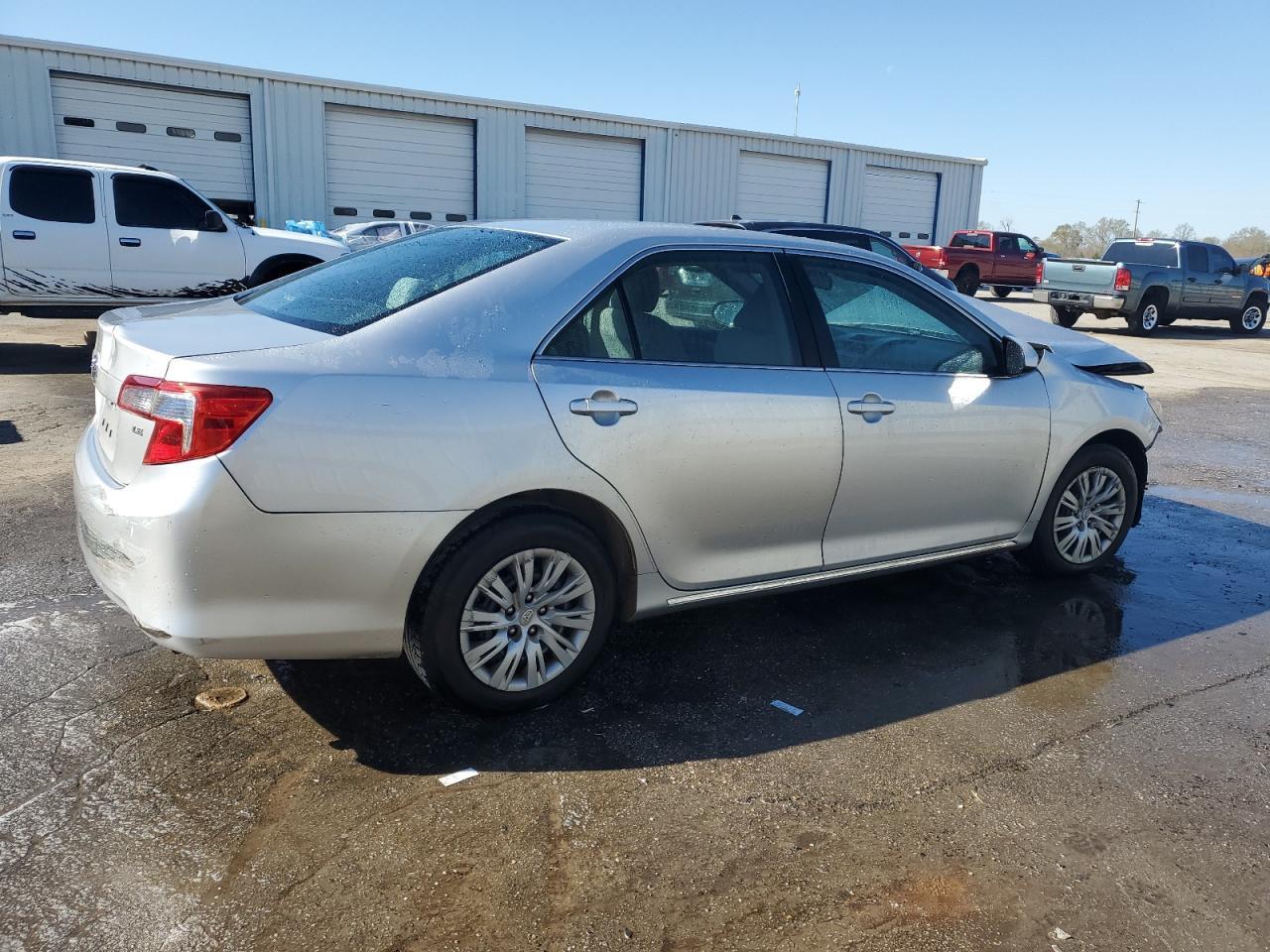 2012 TOYOTA CAMRY BASE - Фото 3