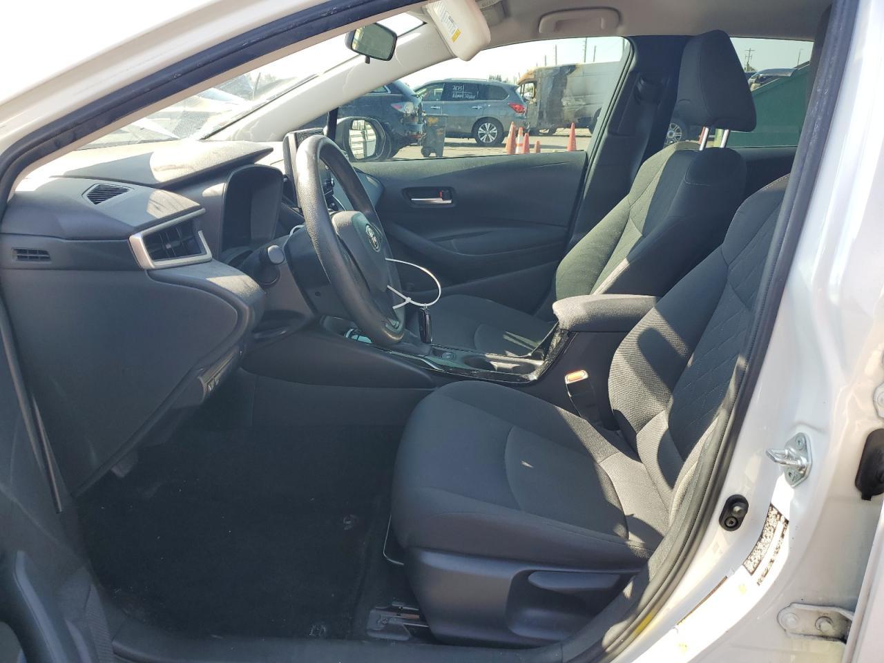 2021 TOYOTA COROLLA LE - Фото 7