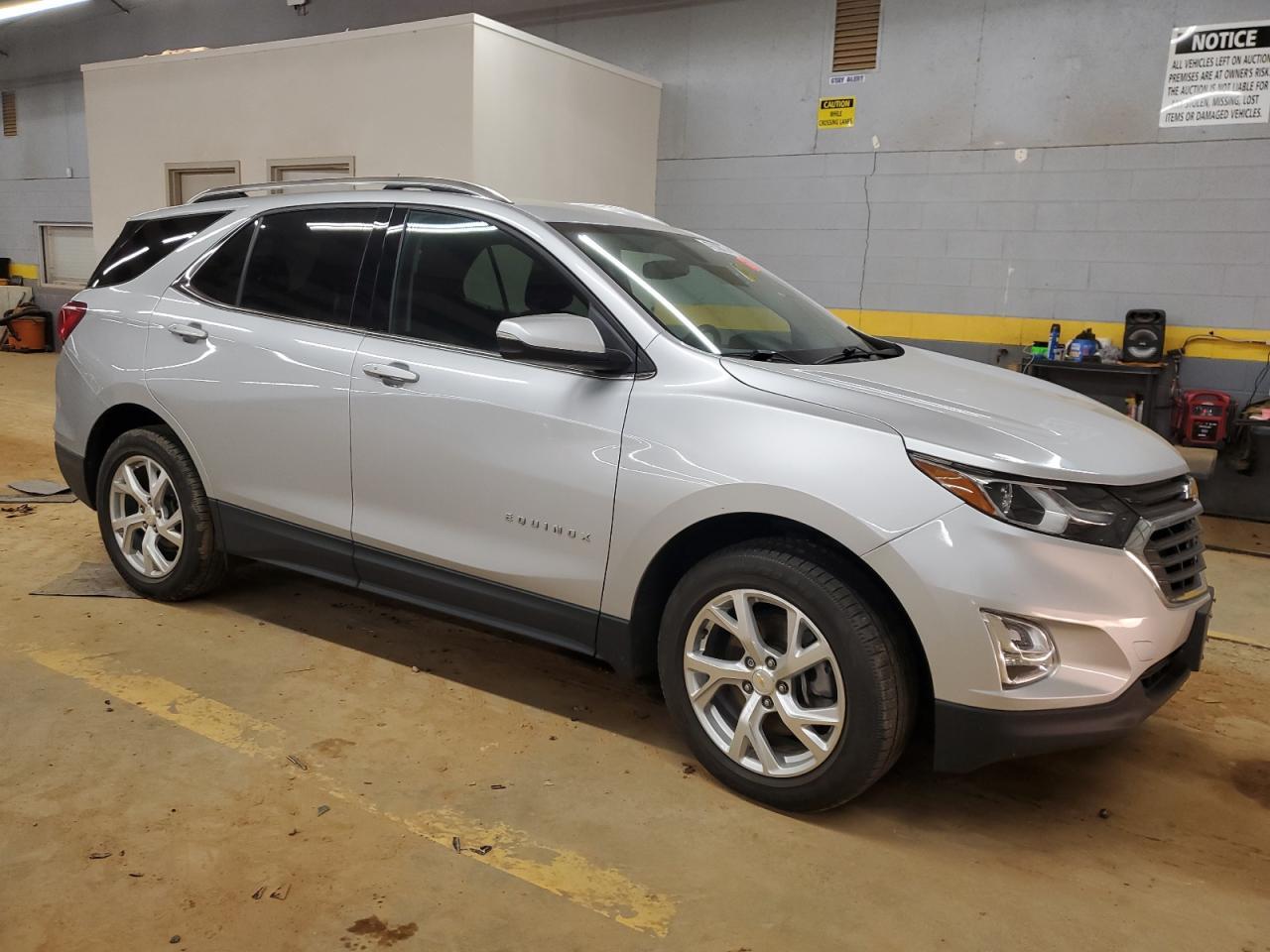 2019 CHEVROLET EQUINOX LT - Фото 4
