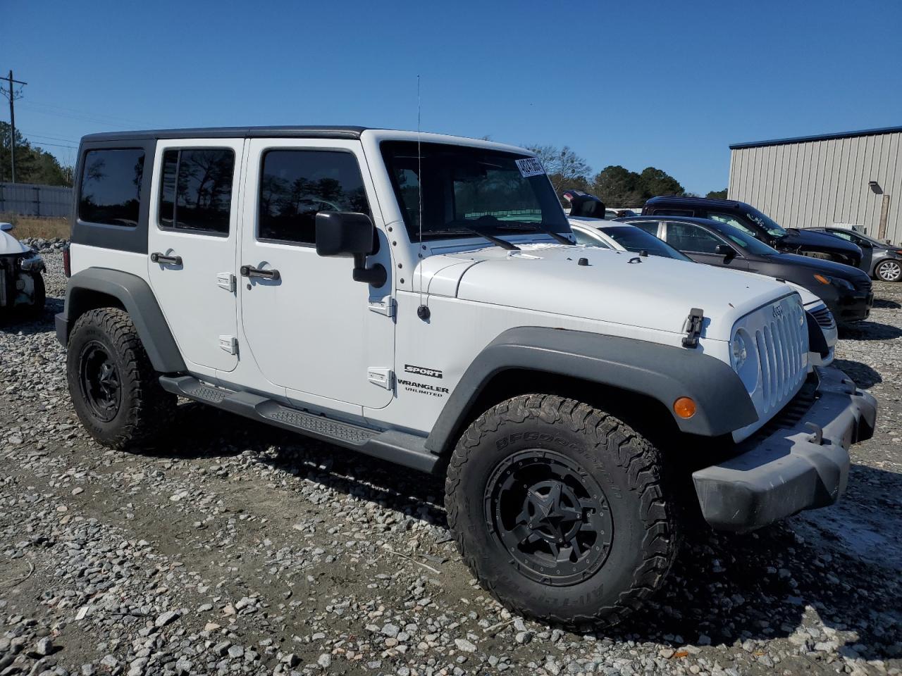 2017 JEEP WRANGLER U - Image 4