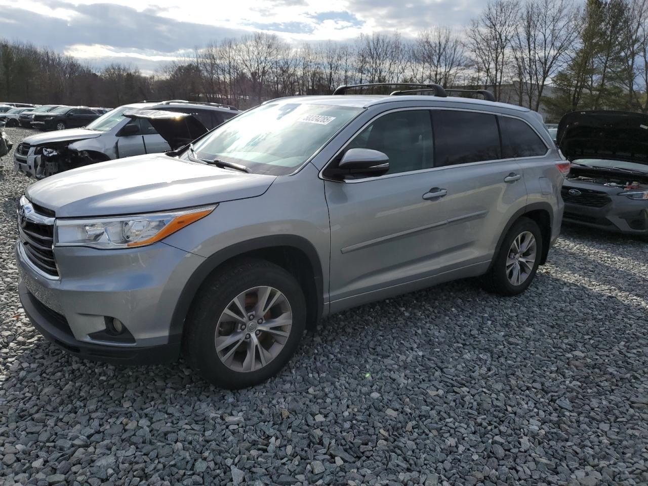 2014 TOYOTA HIGHLANDER