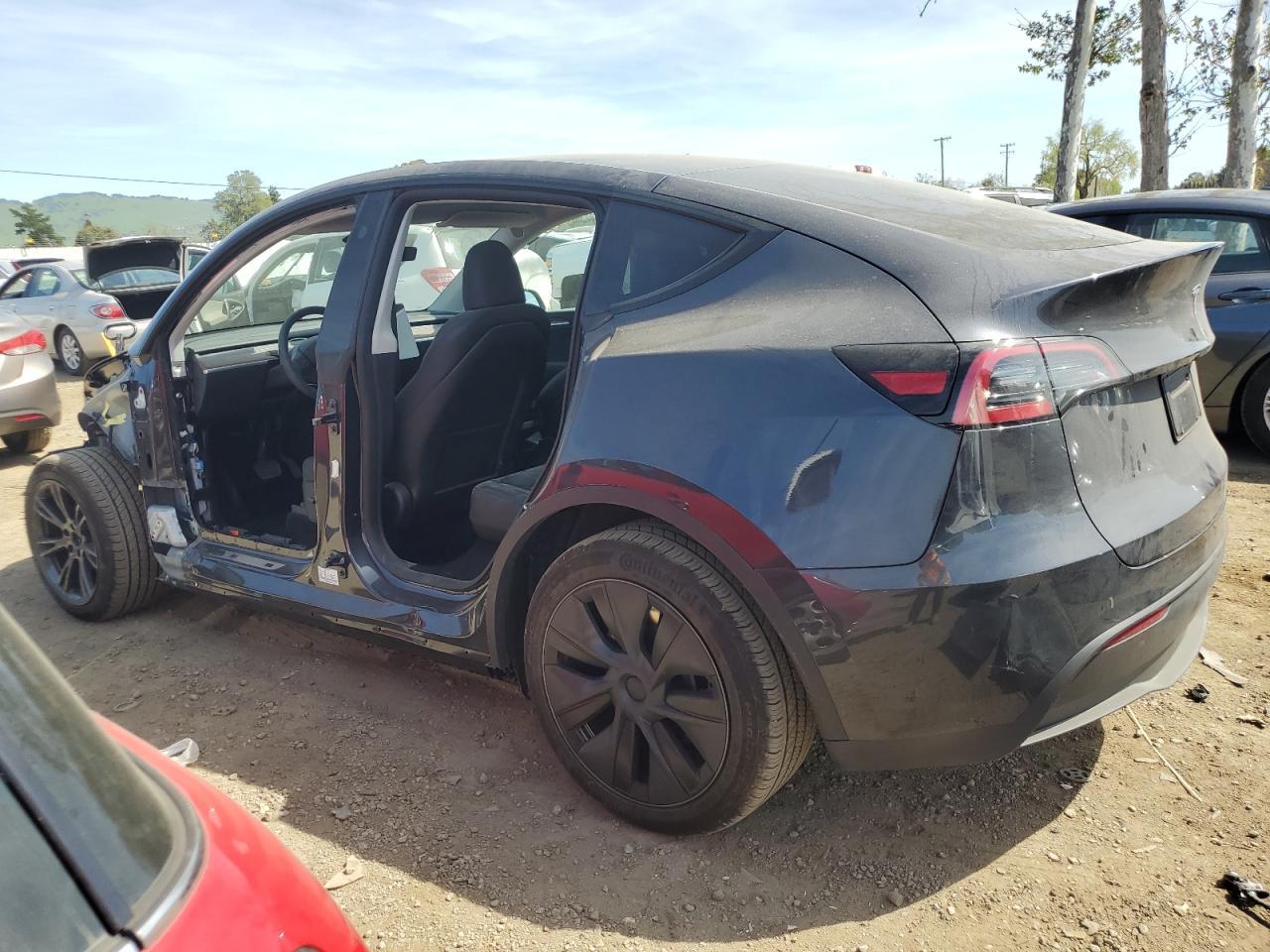 2024 TESLA MODEL Y - Image 2