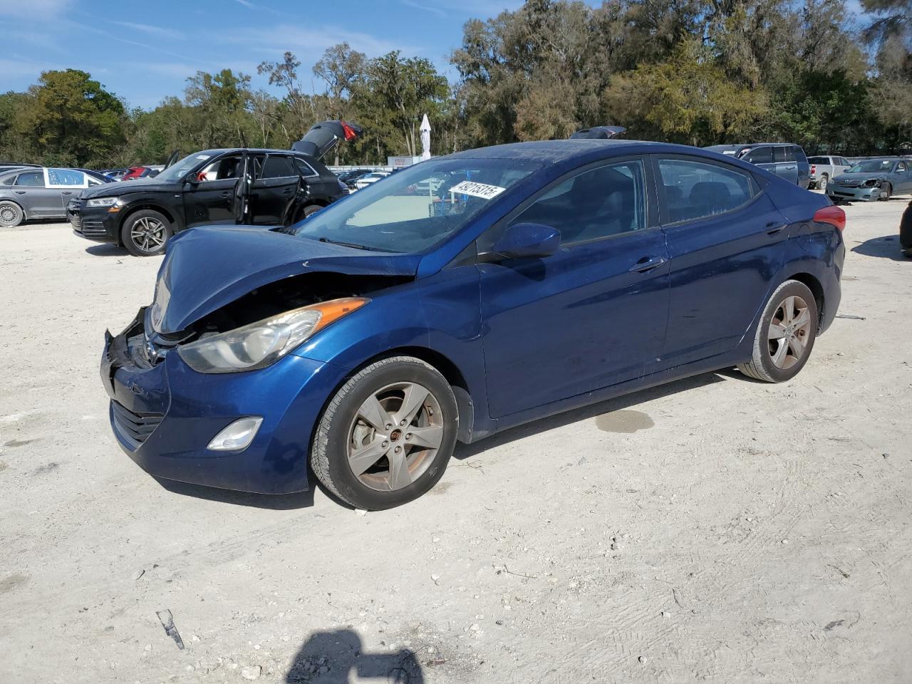 2013 HYUNDAI ELANTRA GL