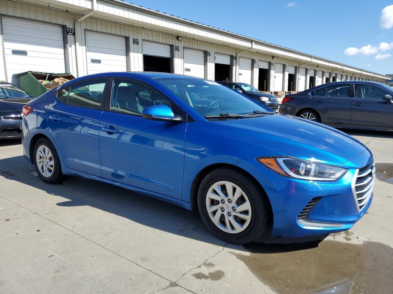 2018 HYUNDAI ELANTRA SE - Фото 4