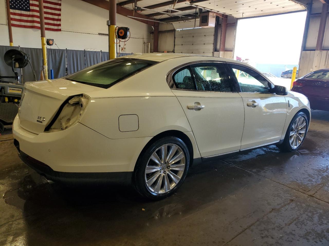 2013 LINCOLN MKS - Image 3
