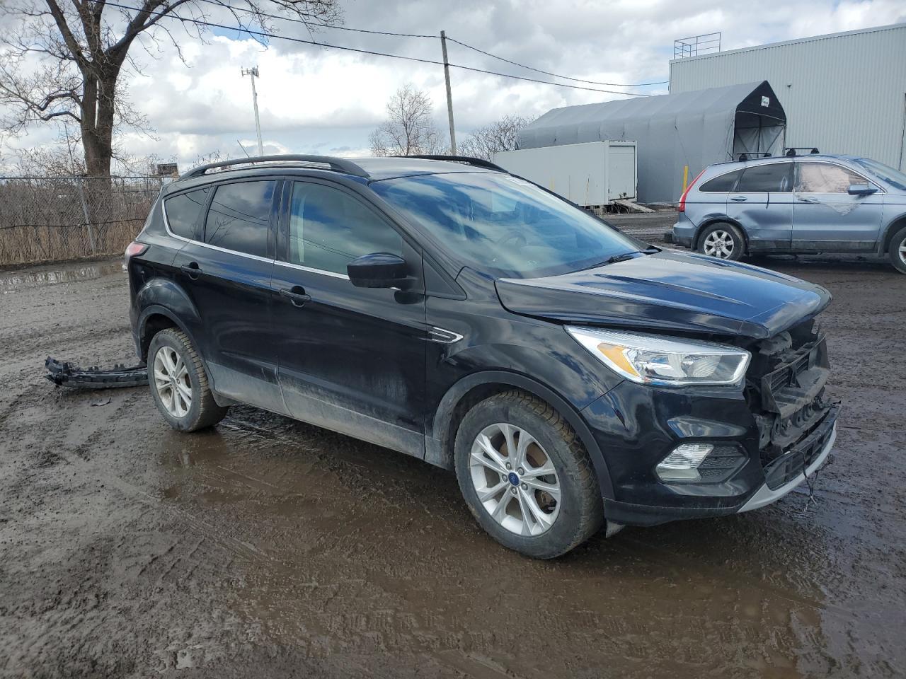 2017 FORD ESCAPE SE - Image 4