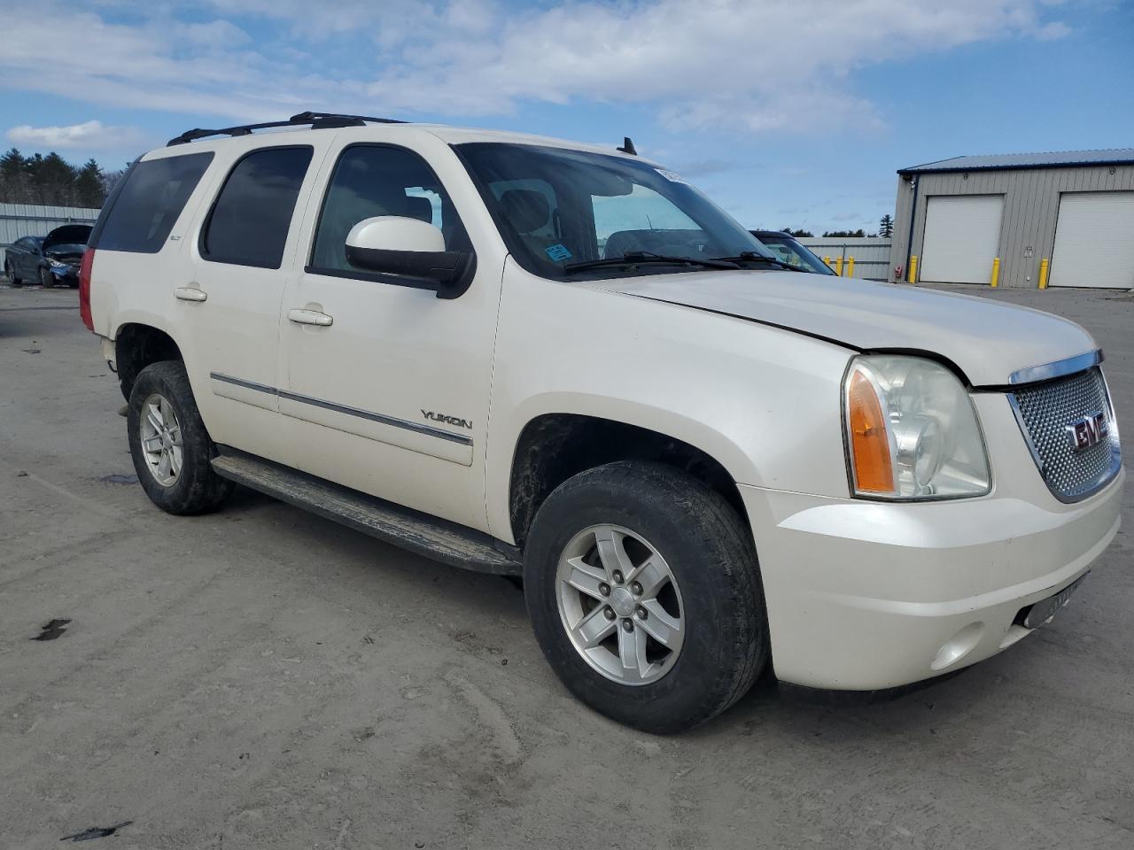2012 GMC YUKON SLT - Фото 4
