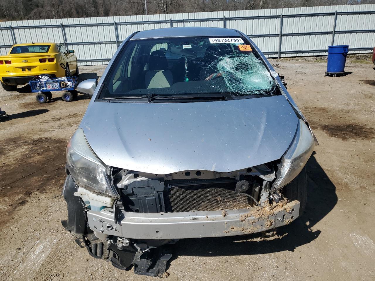 2014 TOYOTA YARIS - Фото 5