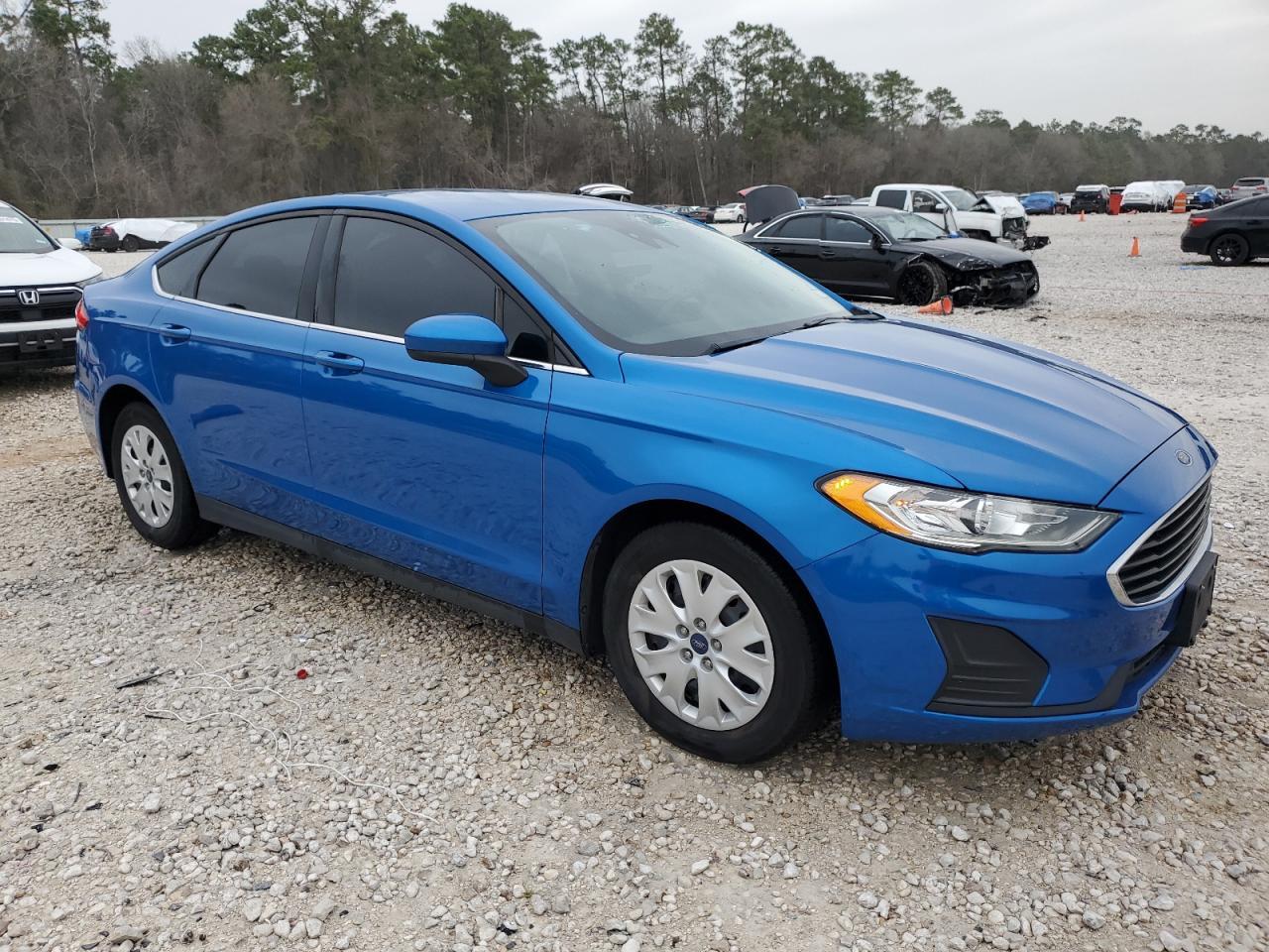 2020 FORD FUSION S - Image 4