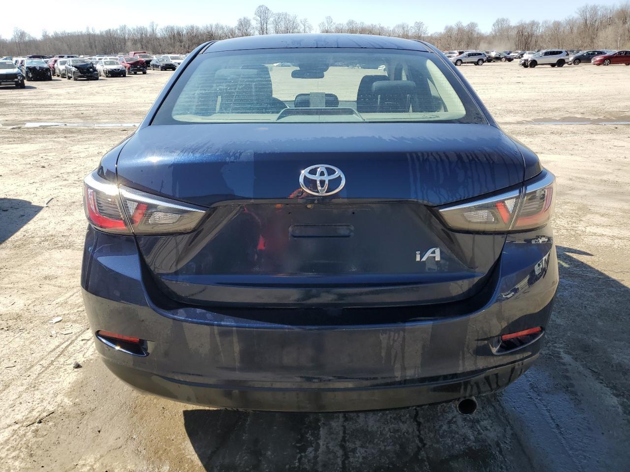 2017 TOYOTA YARIS IA - Image 6