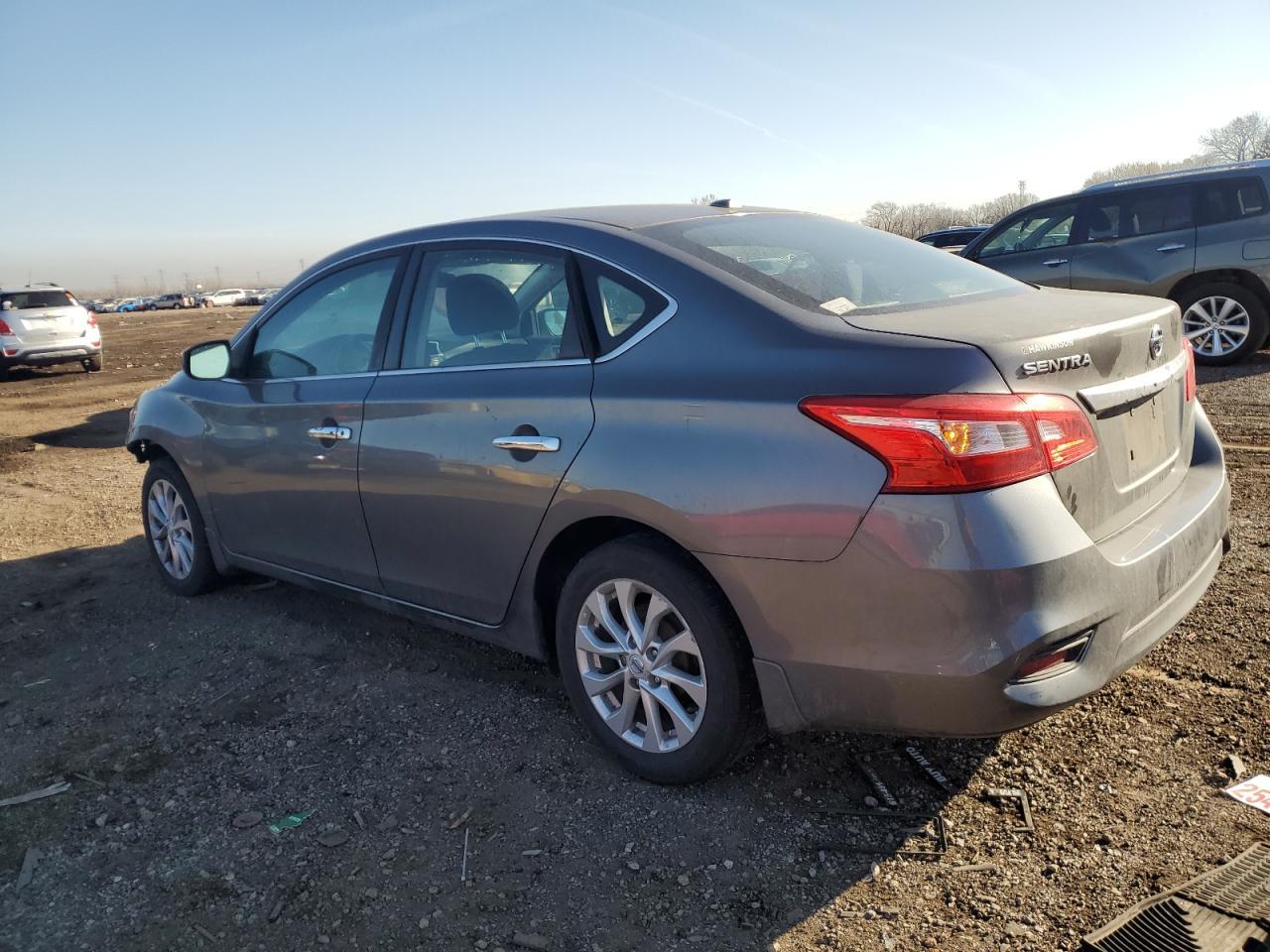 2017 NISSAN SENTRA S - Фото 2